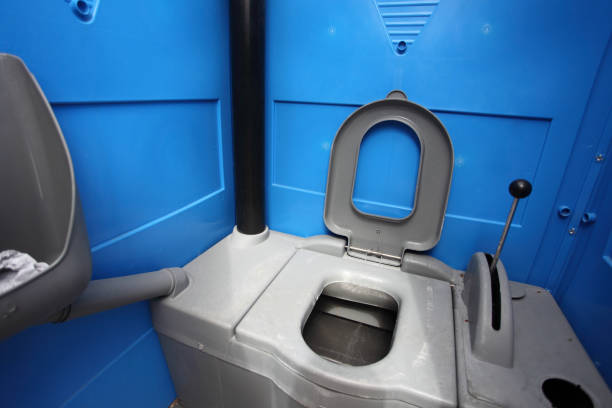 Types of Portable Toilets We Offer in Arlington Heights, IL